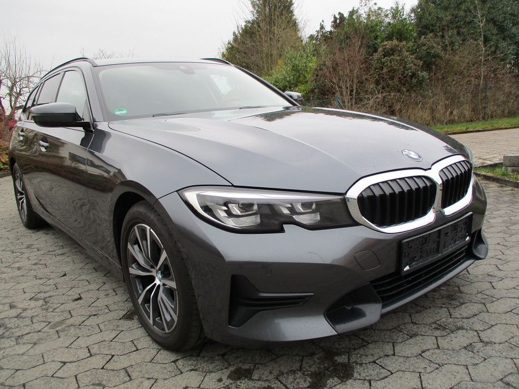 Bild des Angebotes BMW 318 d Touring Sport Line+LED+Leder+DAB