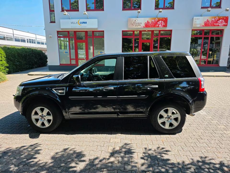 Bild des Angebotes Land Rover Freelander SD4 SE 2,2D Automatik AHK 190 PS