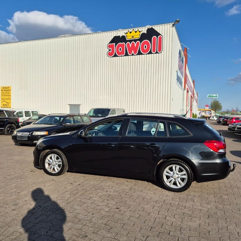 Bild des Angebotes Chevrolet Cruze 1,7 CDTI LT+ EURO 5 AHK ALU KLIMAAUTOMATIK