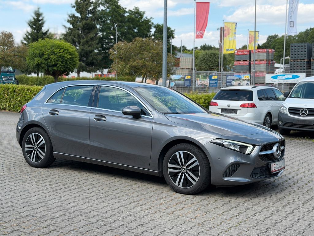 Bild des Angebotes Mercedes-Benz A 220 4Matic Garantie *Navi *Keyless *Kamera*LED