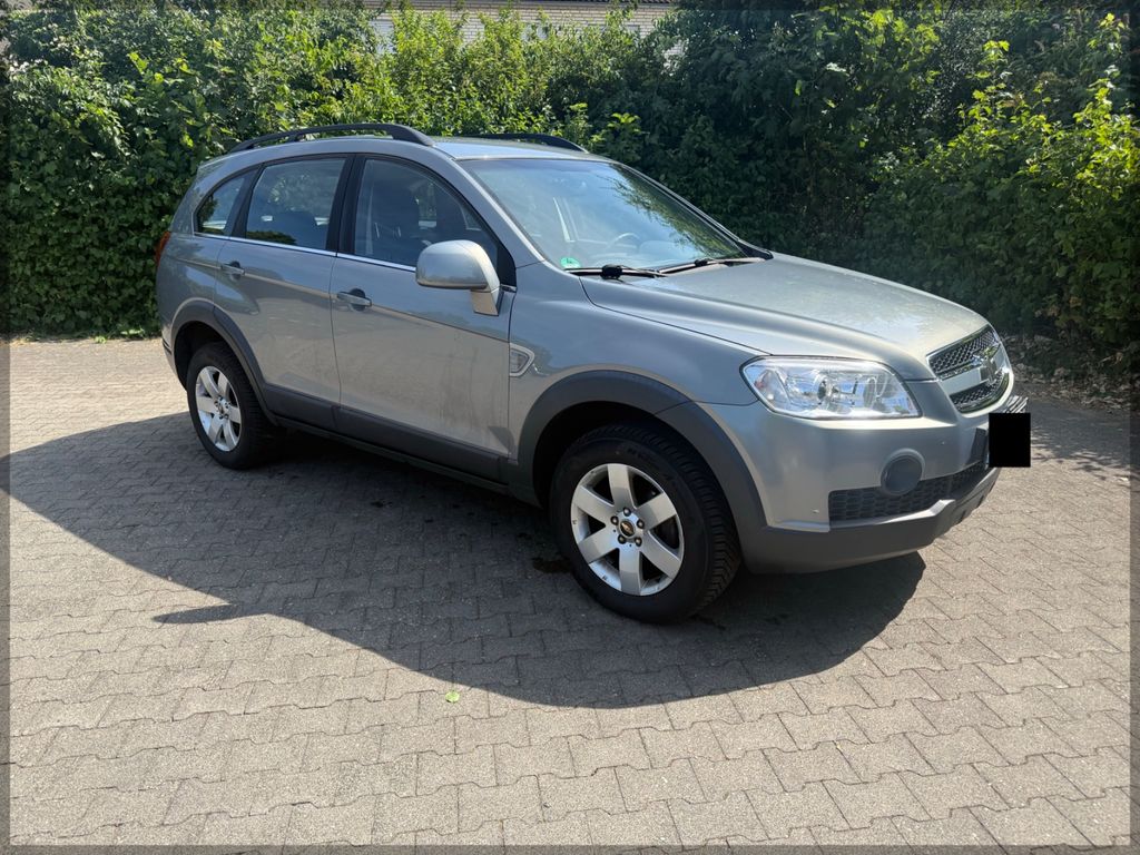 Bild des Angebotes Chevrolet Captiva 2.4 LS | 100.000 km | TÜV 06/2028 | AHK