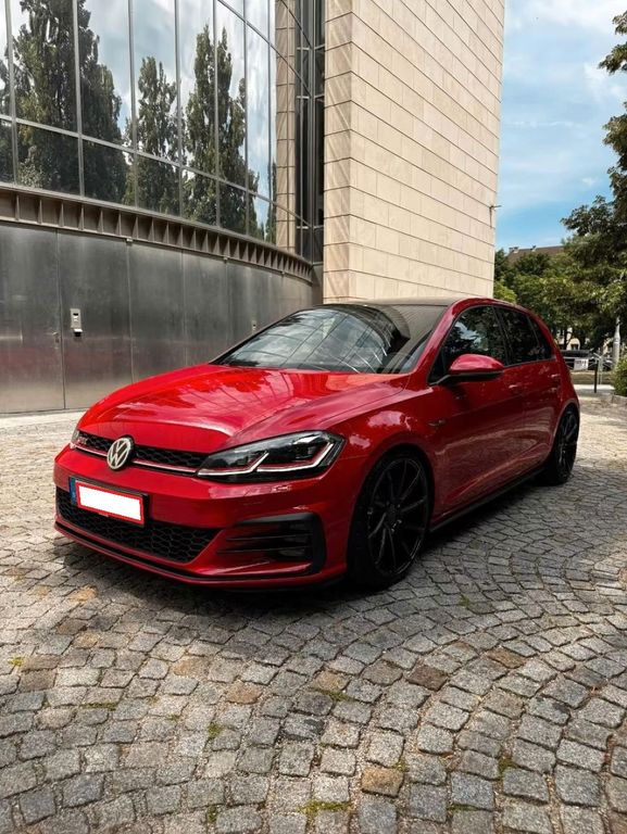 Volkswagen Golf 2.0 TSI DSG GTI Performance