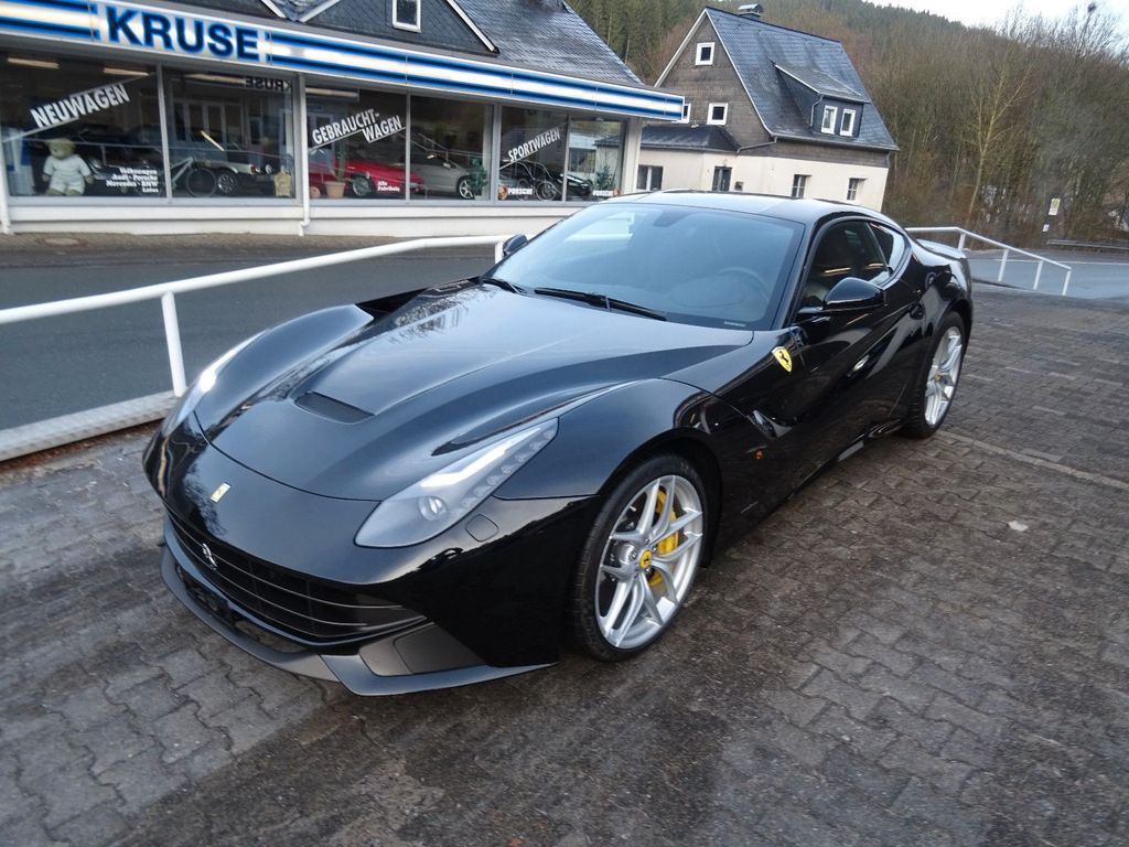 Bild des Angebotes Ferrari F12 Berlinetta LEDER ERST 202 KM !!!