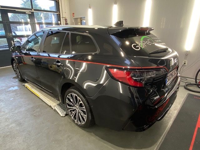 Bild des Angebotes Toyota Corolla 1,8 Hybrid Team Deutschl Touring Spo...