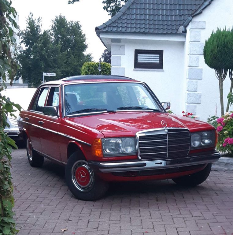 Bild des Angebotes Mercedes-Benz 240