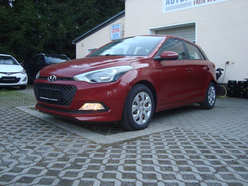 Bild des Angebotes Hyundai i20 Trend Klima/elektri.Spiegel/Winterräder