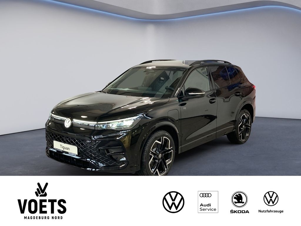 Bild des Angebotes Volkswagen Tiguan R-Line 1.5eHybrid MATRIX+AHK+NAVI+RFK+