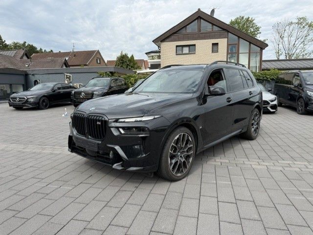 Bild des Angebotes BMW X7 xDrive M60i-M Sportpaket Pro-7-Sitze