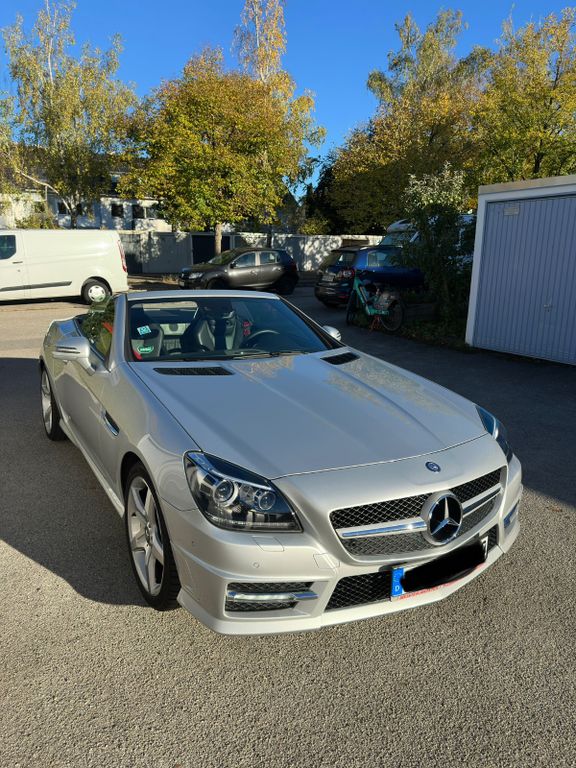Bild des Angebotes Mercedes-Benz SLK 200 AMG Paket