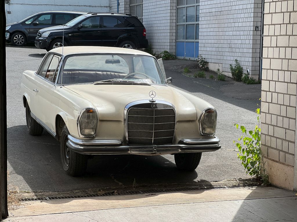 Bild des Angebotes Mercedes-Benz W111 250 SE
