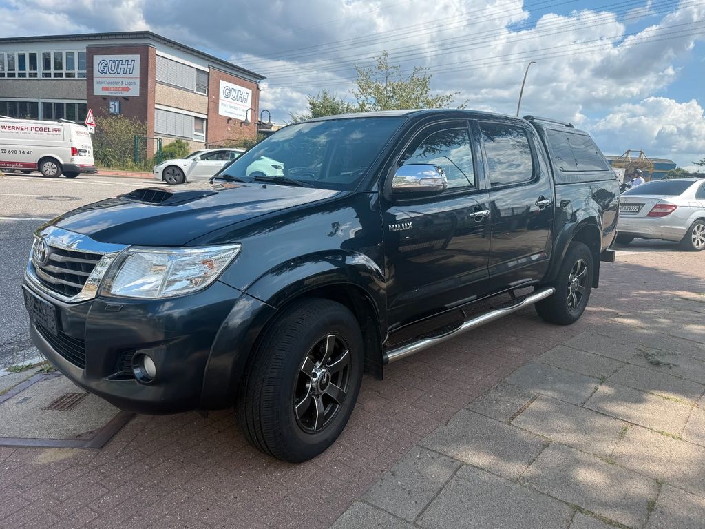 Toyota Hilux Double Cab Life 4x4