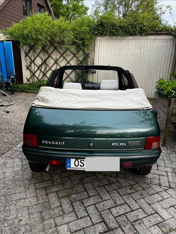 Peugeot 205 Roland Garros mit H-Zulassung