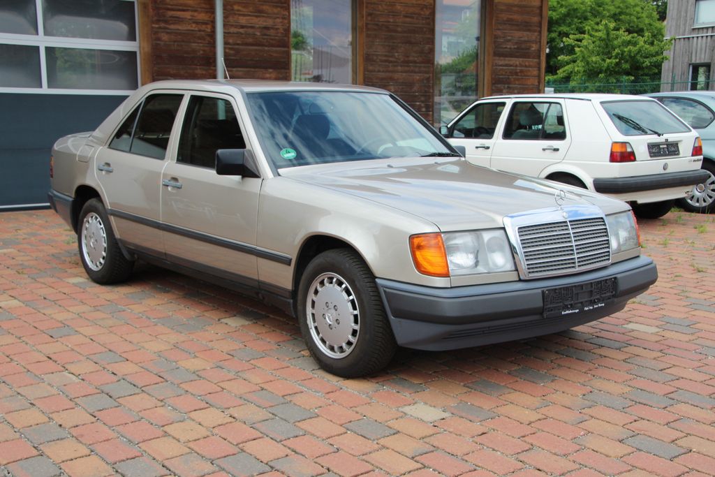 Bild des Angebotes Mercedes-Benz 200E SSD Color Scheckheft rostfrei W124 sehr gut