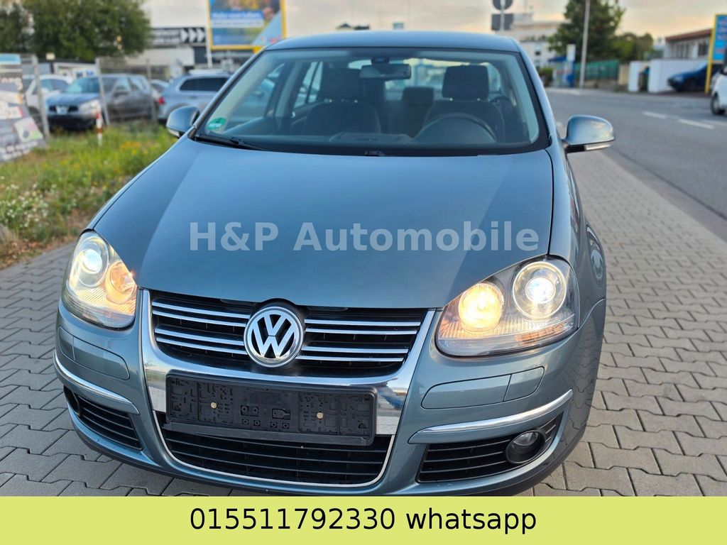 Bild des Angebotes Volkswagen Jetta 2.0 FSI Automatik 1 Hand TÜV Neu Top