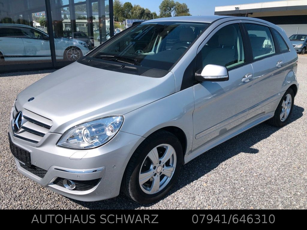 Bild des Angebotes Mercedes-Benz B 180 Autotronic*Bi-Xenon*COMAND*Park-Assi*1.Hd*