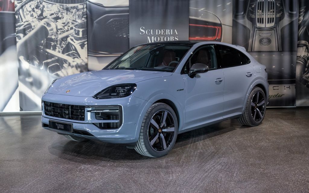 Bild des Angebotes Porsche CAYENNE E-HYBRID COUPE BLACK EDITION | NEW MY26