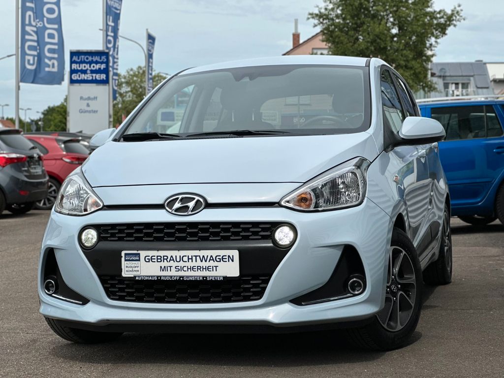 Bild des Angebotes Hyundai i10 1,2 UNFALLFREI/SHZ/LHZ/PDC/8-FACH/GARANTIE
