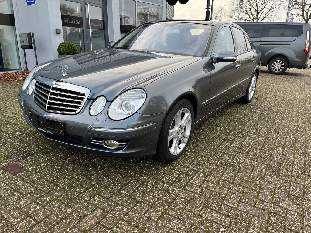 Bild des Angebotes Mercedes-Benz E 500 Navi Leder Panorama BI-Xenon