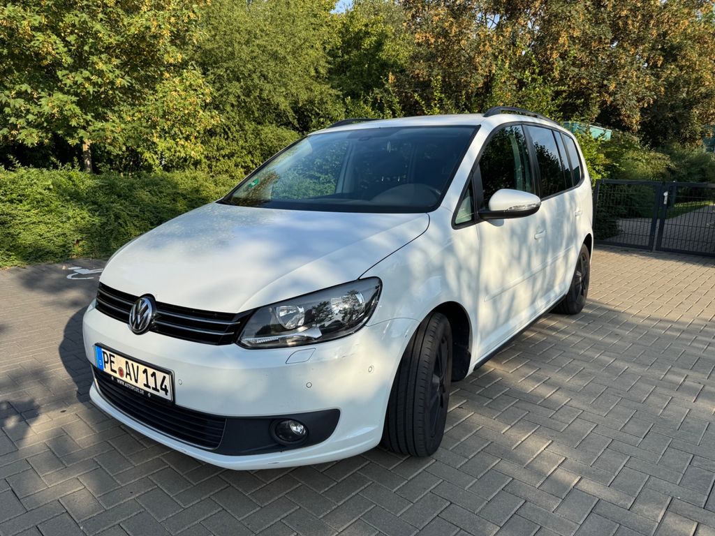 Bild des Angebotes Volkswagen Touran 2.0 TDI Comfort BMT AHK 7 Sitze 1. Hand