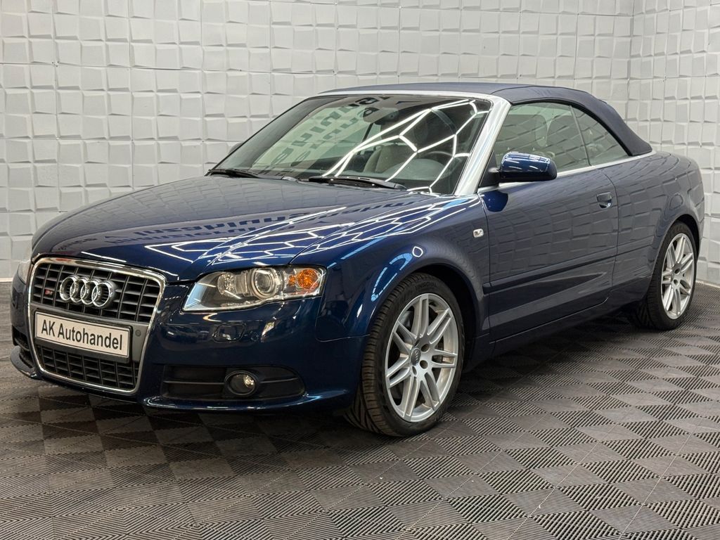 Bild des Angebotes Audi S4 Cabriolet 4.2 FSI Quattro Xenon Navi Leder