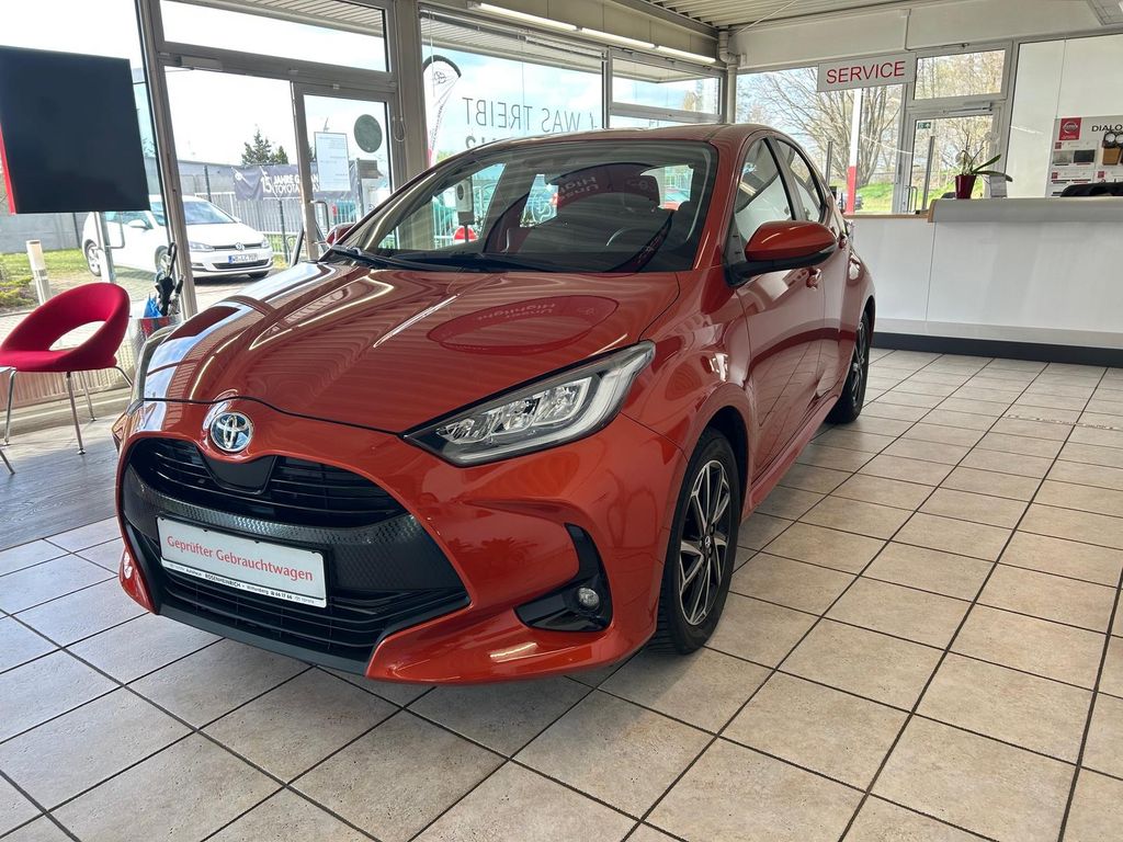 Bild des Angebotes Toyota Yaris Hybrid Team Deutschland