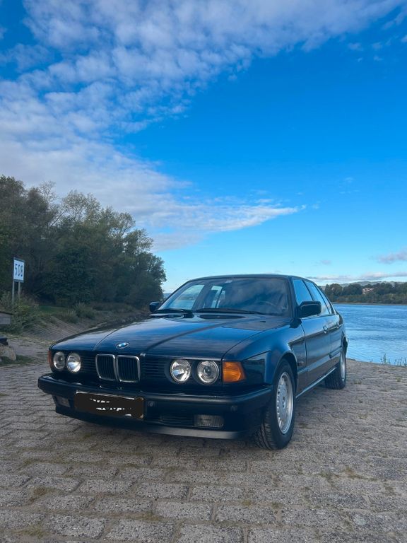 BMW 730i E32 Reihensechszylinder M30