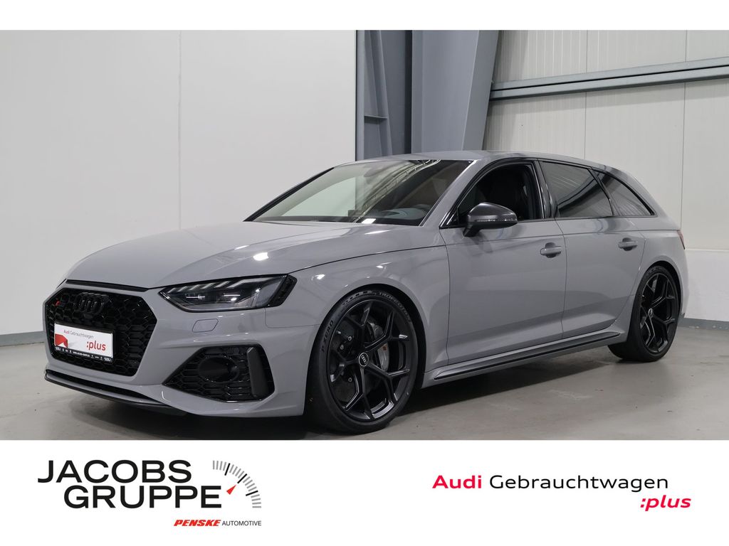 Audi RS 4 Avant 2.9 TFSI quattro B&O*Matrix*R-Kamera