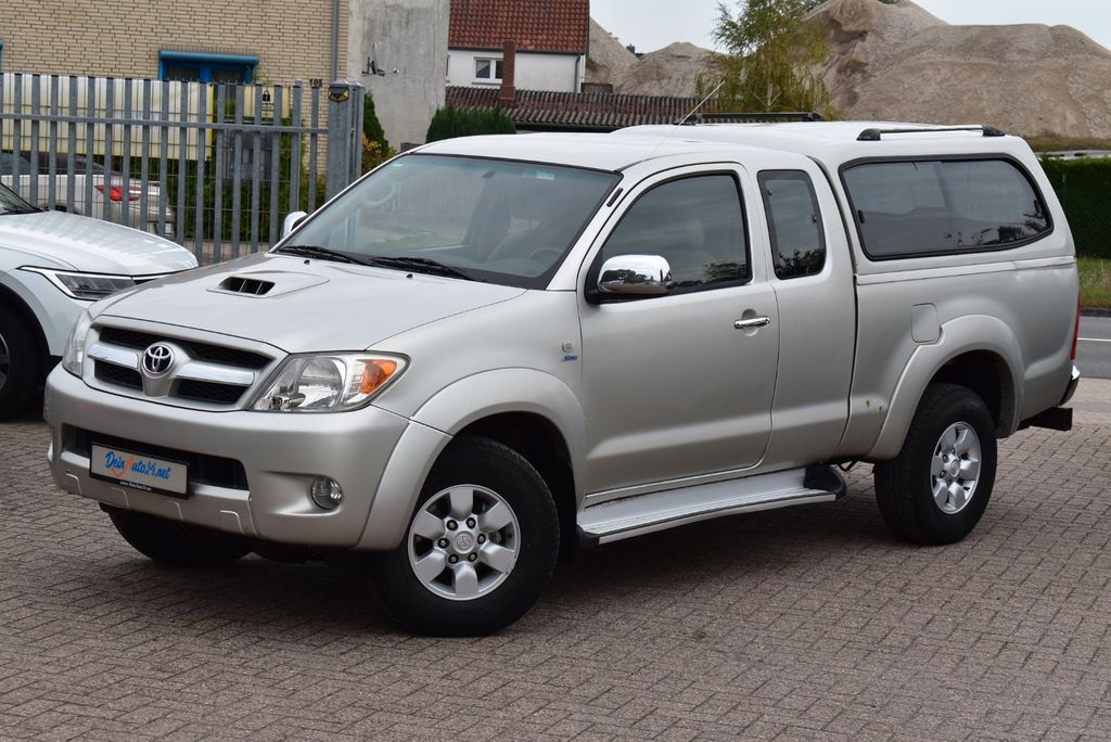 Bild des Angebotes Toyota Hilux 4x4 Extra Cab Sol 2.5 D-4D | 1.Hand| Klima