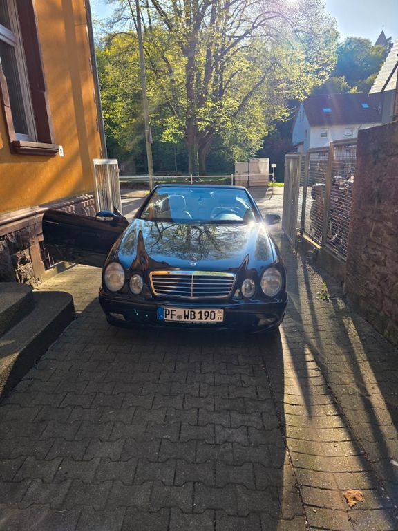 Bild des Angebotes Mercedes-Benz 230