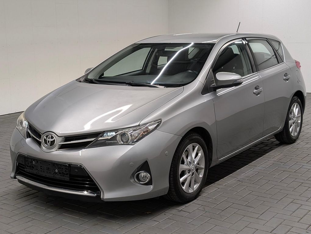 Bild des Angebotes Toyota Auris Life+ SHZ/Parkassist/Kam/Tempom./16-LM