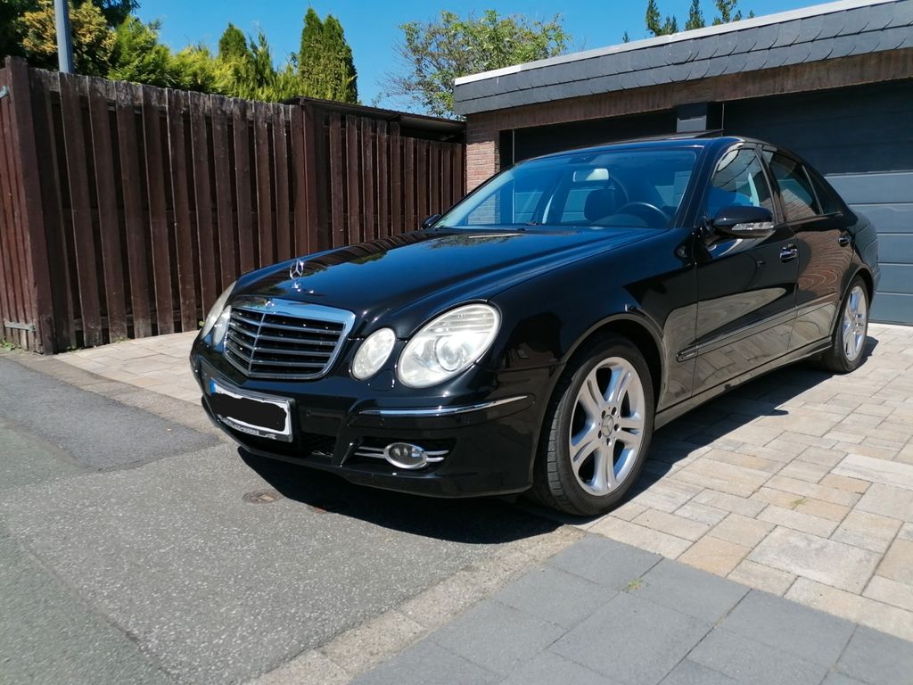 Bild des Angebotes Mercedes-Benz E350 W211