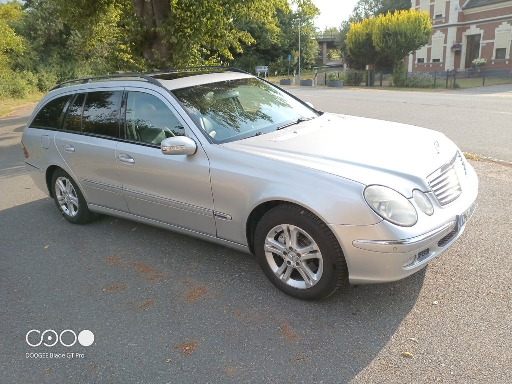 Bild des Angebotes Mercedes-Benz E 320 CDI T ELEGANCE Elegance