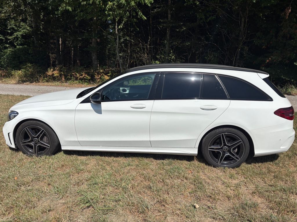 Bild des Angebotes Mercedes-Benz 220