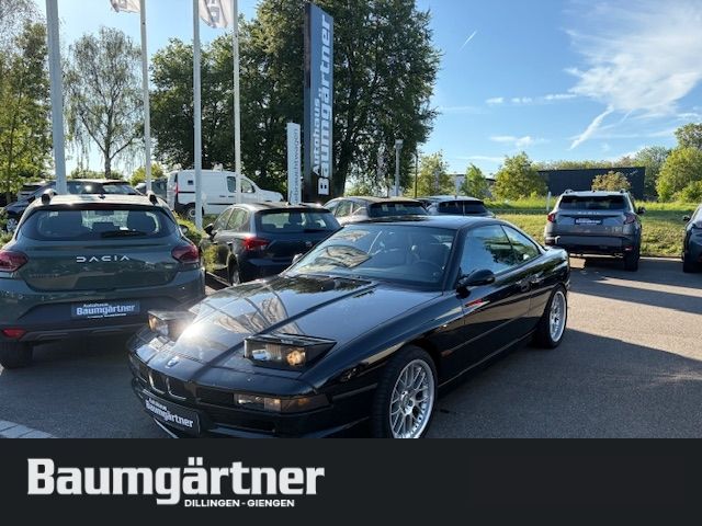 BMW 850 CSi V12 M-Paket 6-Gang-Schalter Schiebedach