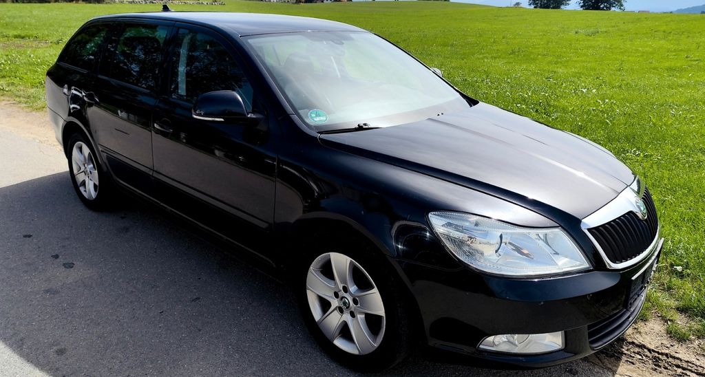 Skoda Octavia 2.0 TDI Elegance Combi