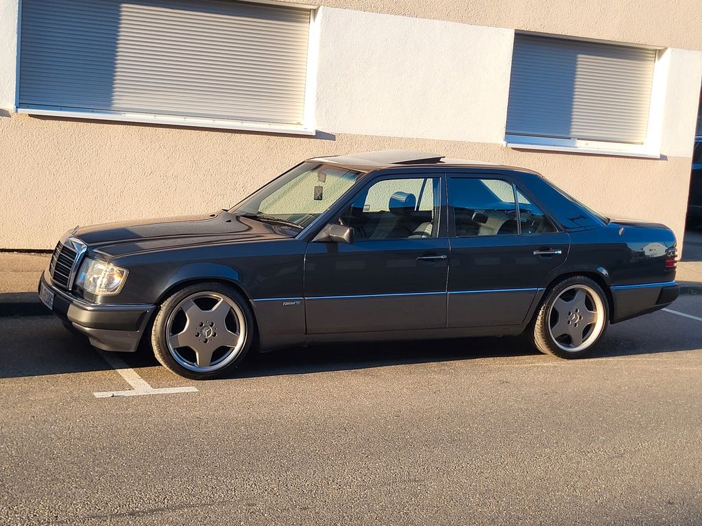 Bild des Angebotes Mercedes-Benz W124 230E Top zustand