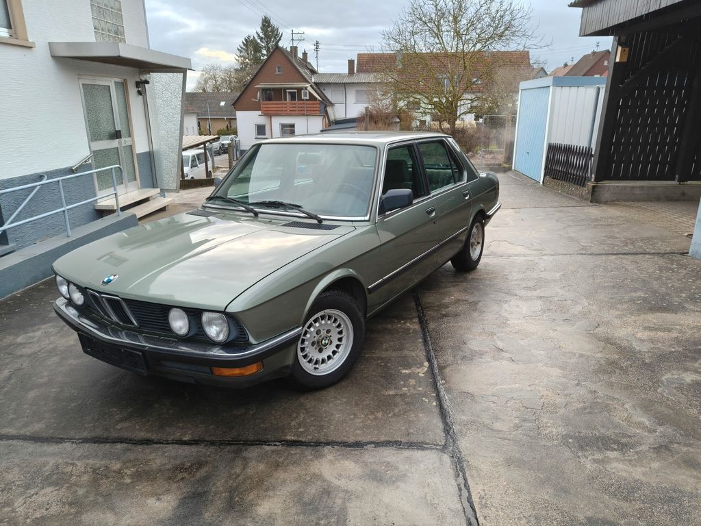 BMW 525