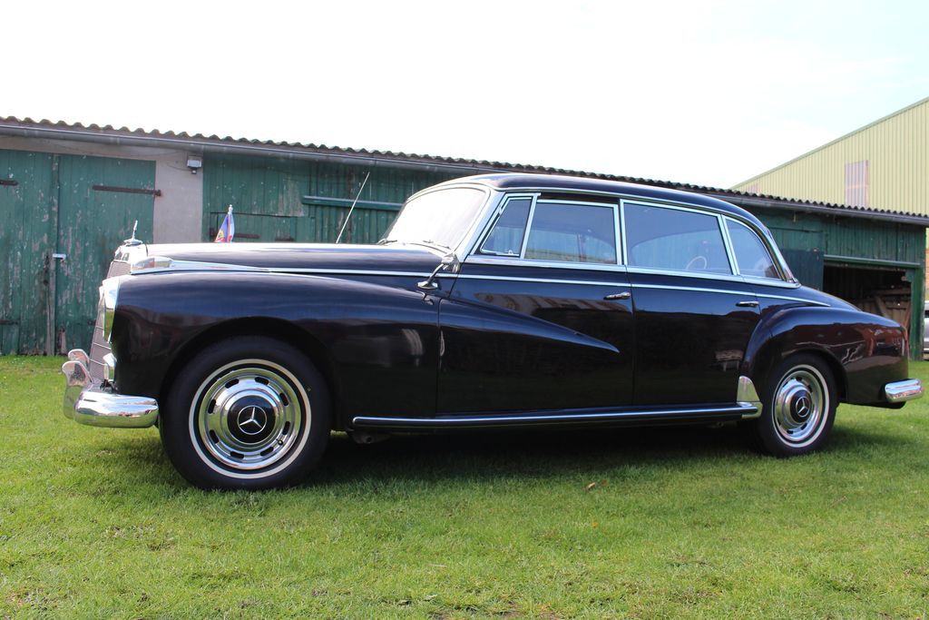 Mercedes-Benz 300 (Adenauer)