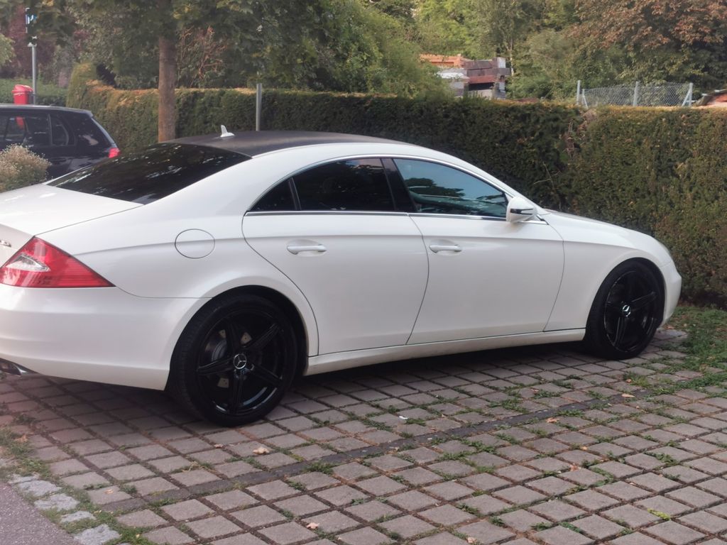 Bild des Angebotes Mercedes-Benz CLS 300 -facelift top zustand
