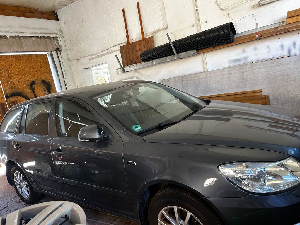 Bild des Angebotes Skoda Octavia 2.0 TDI DSG Laurin & Klement Combi L...