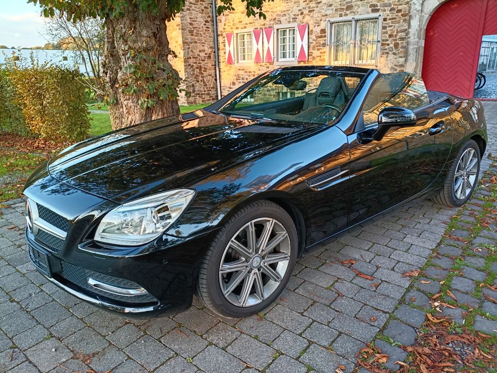 Bild des Angebotes Mercedes-Benz SLK 250 7G,AMG Int.,Pano,Xenon,Nappa,Comand,H&K