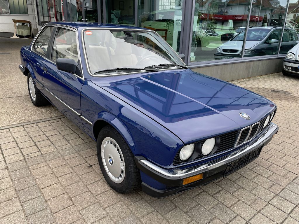 BMW 318i Coupe