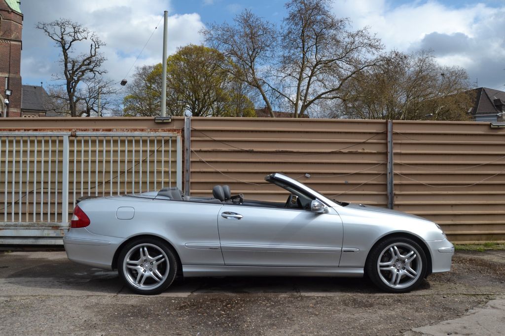 Bild des Angebotes Mercedes-Benz Cabrio CLK 350*AMG FELGEN*SPORT*XENON*NAVI*AHK**