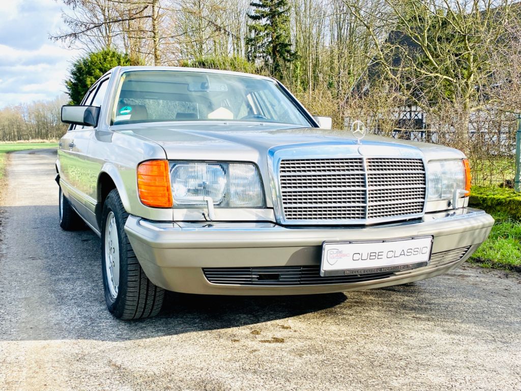 Bild des Angebotes Mercedes-Benz SEL 420 Rauchsilber / Leder beige