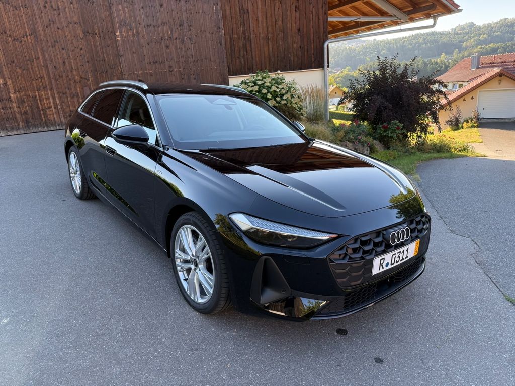 Bild des Angebotes Audi A5 e-hybrid 220 kW S tronic quattro Avant Neufa