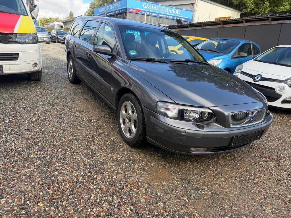 Bild des Angebotes Volvo V70 2.4*Automatik*leder+Klima*Ahk