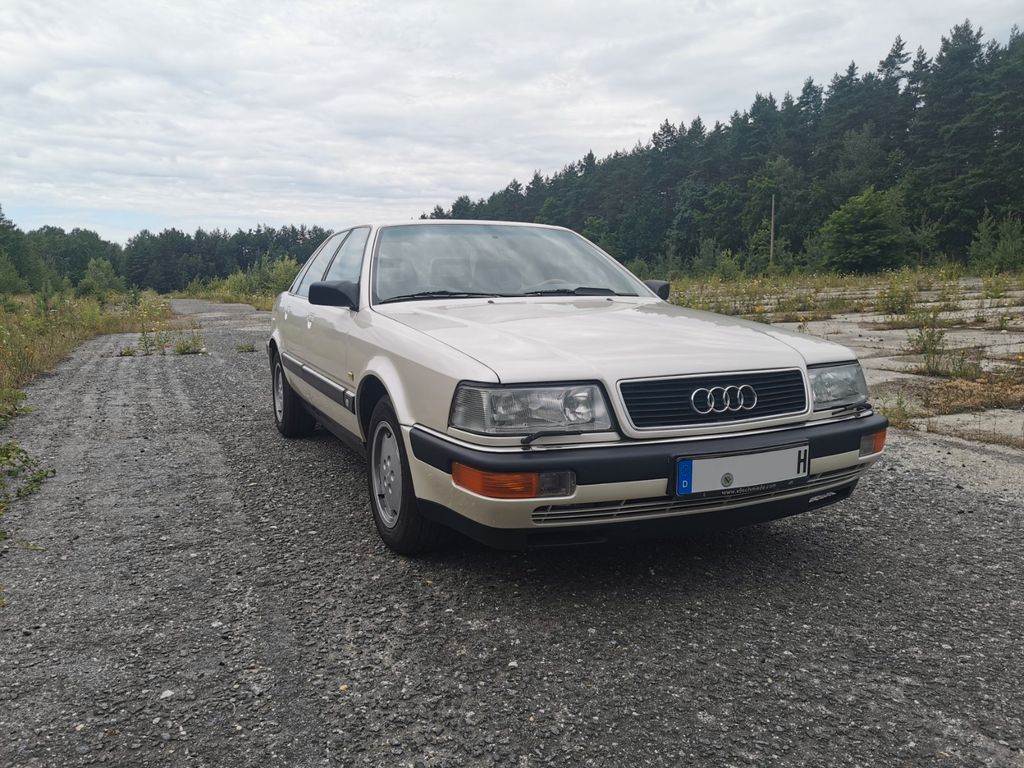 Bild des Angebotes Audi V8 D11, Perlmutweiß, Oldtimer