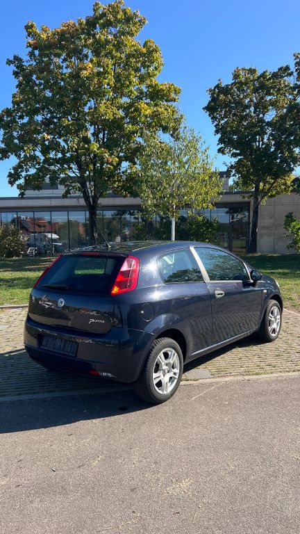 Bild des Angebotes Fiat Grande Punto 1.2 8V Active