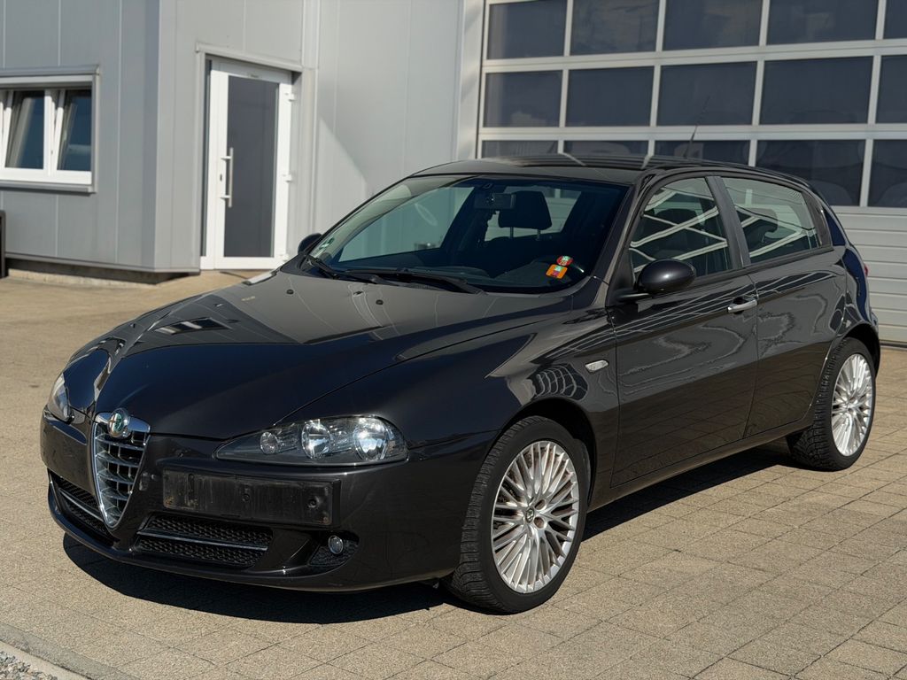 Alfa Romeo 147 1.6 TS 16V Corse Klimaautomatik