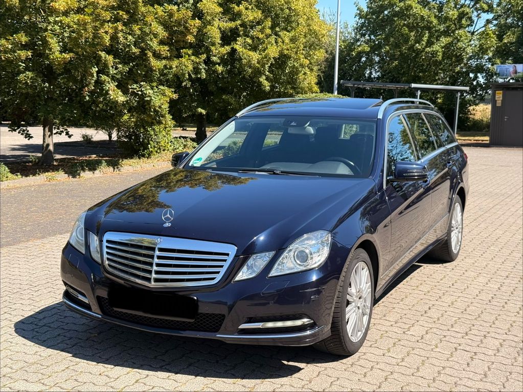 Bild des Angebotes Mercedes-Benz E 300 CDI T BlueEFFICIENCY ELEGANCE